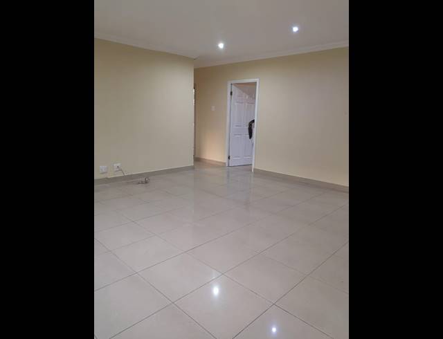 3 BEDROOM FLAT RENTED IN SPRINGFIELD